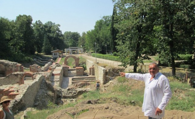Археолози проучват западната част на Рим-ските терми в Хисаря, дейностите