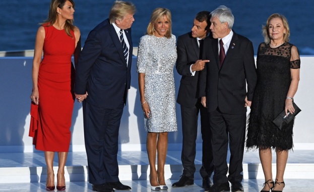 Първите дами на САЩ и Франция демонстрираха елегантния си и