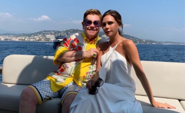 Семейство Бекъм избра през августовските горещи дни да почива в