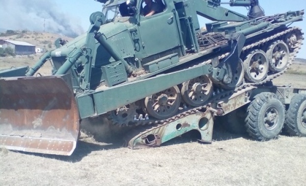 Военнослужещи от Центъра за подготовка на специалисти Сливен със