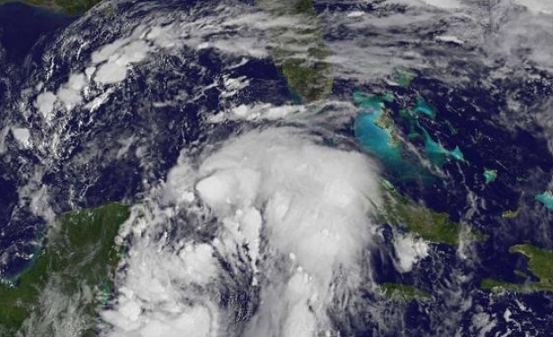 Губернаторът на Флорида Рон ДеСантис обяви извънредно положение в части