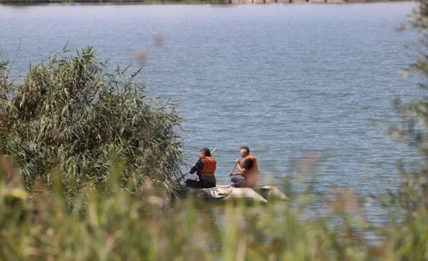 Очаква се днес съдът да реши дали да остави в