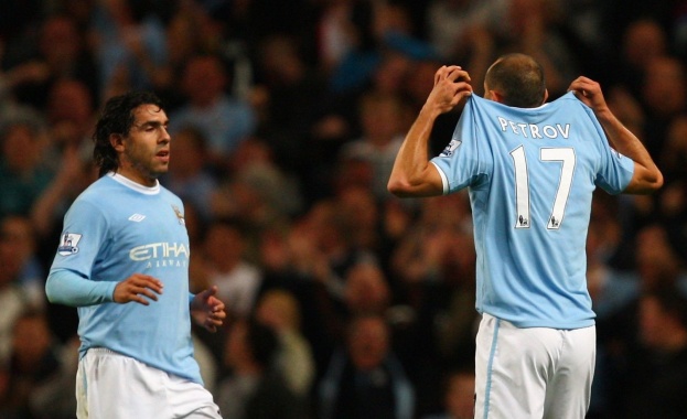 Бившият български национал Мартин Петров ще има честта отново да