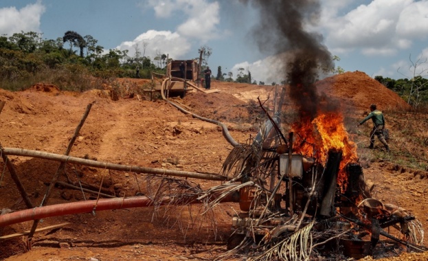 Броят на пожарите в Амазонската джунгла продължава да расте въпреки