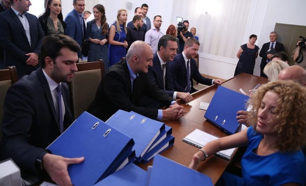 За поредна година от ГЕРБ спазиха традицията и се регистрираха