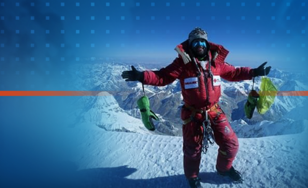 Българският алпинист Атанас Скатов се отправя към поредната си експедиция