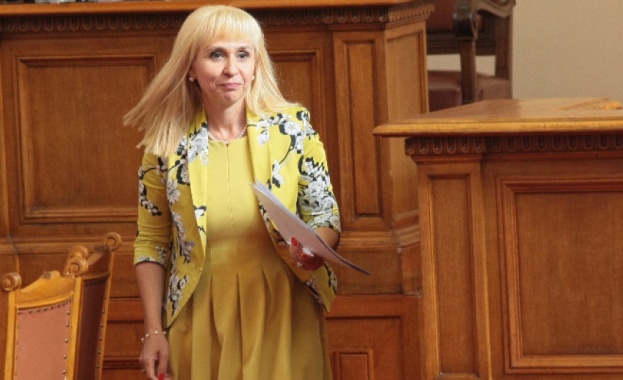 Досегашният заместник-омбудсман Диана Ковачева положи клетва като обществен защитник след