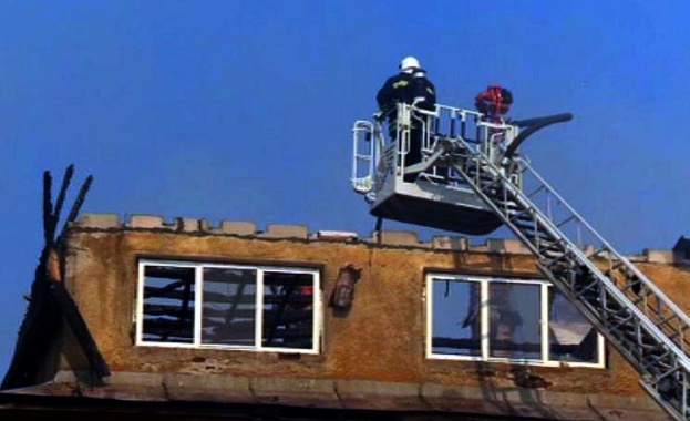 Четирима души са останали без подслон и са прекарали нощта