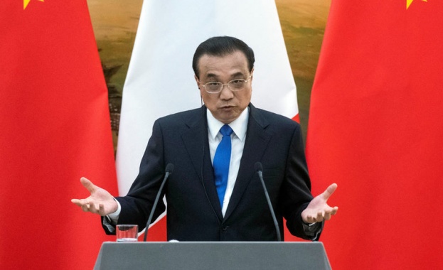 Китайският премиер Ли Къцян обяви в петък, че китайците са