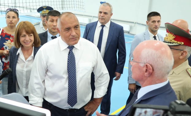 Близо 1 милиард лева се отпускат за образователна инфраструктура в