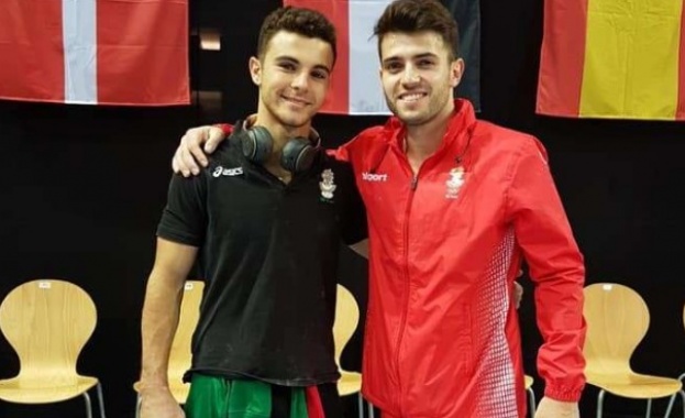 С 4 медала от две световни купи се завърнаха националите