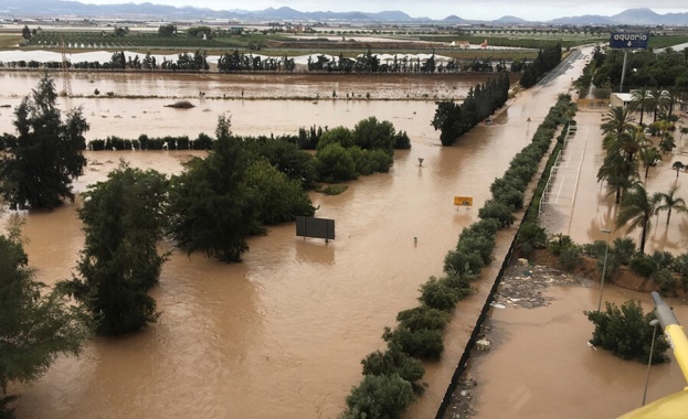 Местното правителство на автономна област Валенсия обяви червен код заради