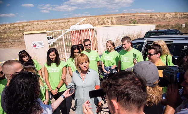 Боклукът на София мирише но обществените поръчки за него вонят