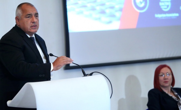 С финансовия министър ще видим дали могат киберспециалистите в електронното