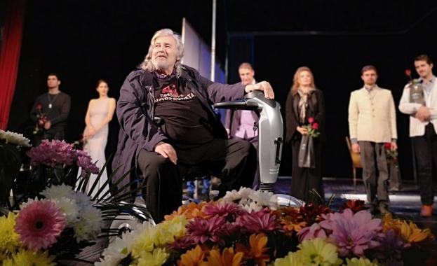 Скъпи приятели на 24 септември миналата година ви обещах че