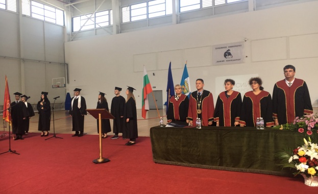 С над 3 900 нови студенти стартира новата академична година