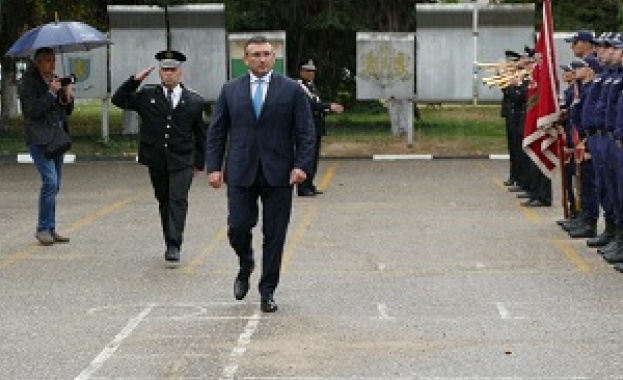 Вътрешният министър присъства на официална церемония по полагане на клетва