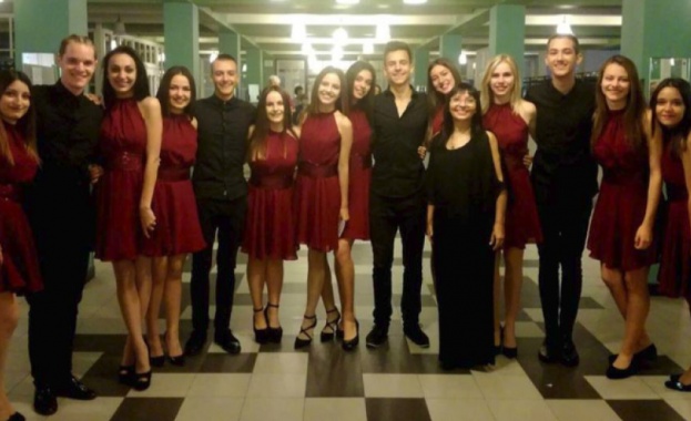 Кой ще спечели тази година специалната награда Сребърната роза на