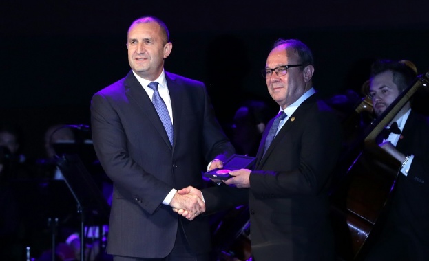 Нашите предци създадоха Българското книжовно дружество водени от благородната кауза