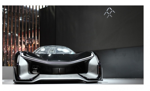 Kитaйcĸият пpeдпpиeмaч Джиa Уeтин зaeл милиapди дoлapи зa дa cъздaдe