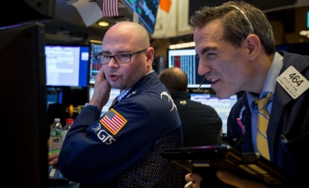 Цените на американските акции не намират единна посока след края