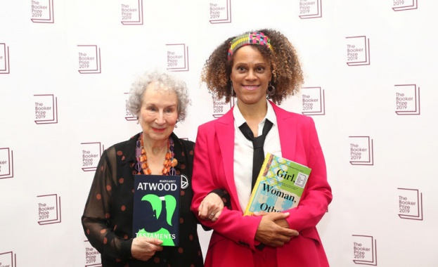 Журито на тазгодишната награда Ман Букър изрично пренебрегна правилника на