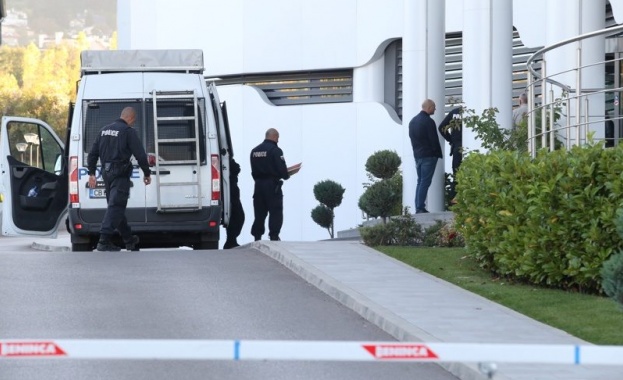 Очаква се Специализираната прокуратура да даде подробности за обиските в