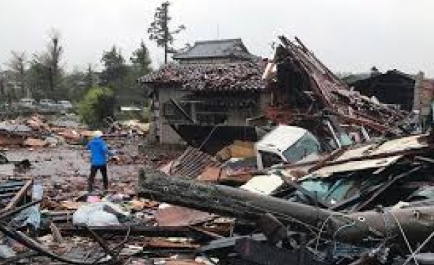 Японското правителство може да отложи празничния парад за възкачването на