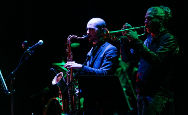 Италианската звезда Марио Бионди изнесе изискан и стилен двучасов концерт