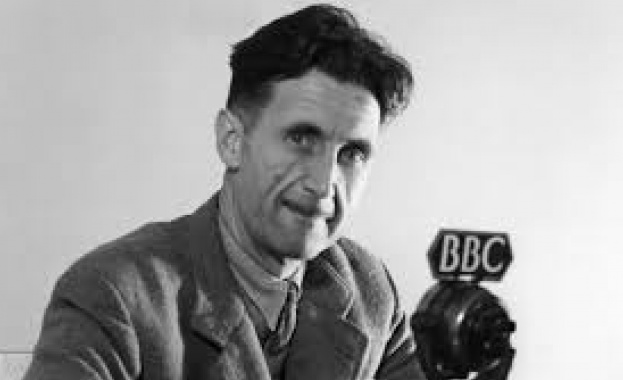 Хората спят спокойно само защото силните крачат в нощта Джордж