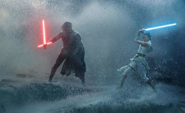 Феновете на сагата StarWars бяха възнаградени за търпението си Те