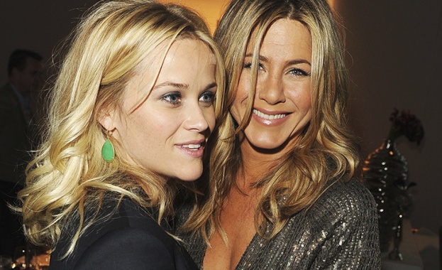 Рийз Уидърспун е на 43 години а Дженифър Анистън навърши