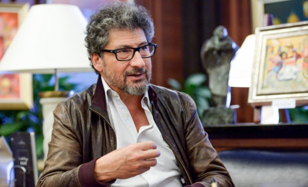 Кинорежисьорът Раду Михайляну е роден в Румъния но още през