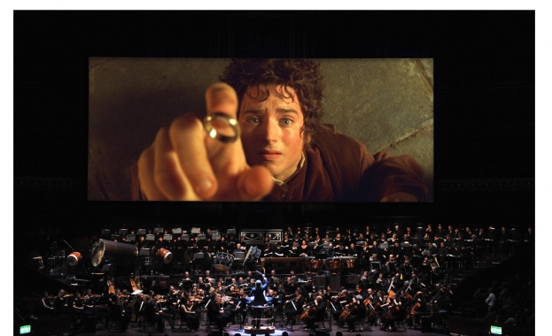 Мащабната продукция Lord of The Rings In Concert ще гостува