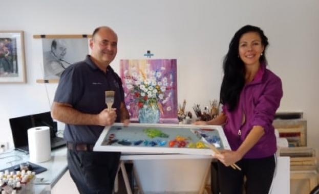 Трета изложба Два свята ще открият пловдивските художници Анета Стоянова