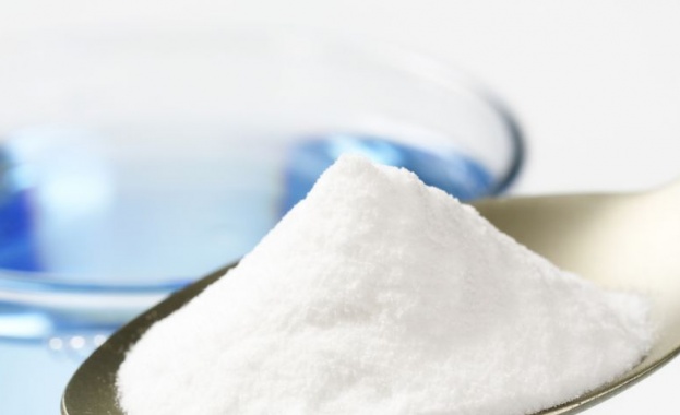 Содата е разговорното наименование на натриевия хидрогенкарбонат, чието основно фармакологично