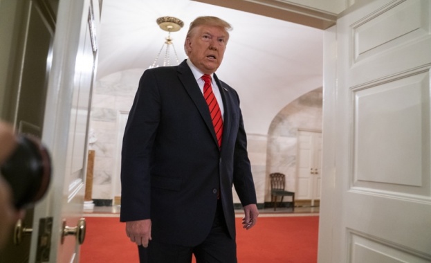 Президентът на САЩ Доналд Тръмп поиска от Токио 8 млрд