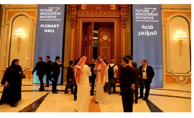 Множество водещи политици и бизнесмени се очаква да се включат