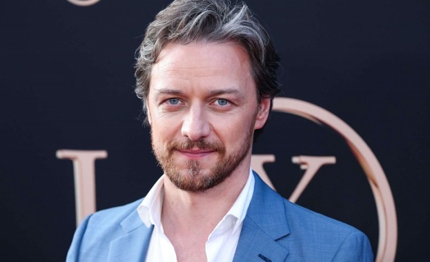 Холивудският актьор Джеймс Макавой се е оженил за своята любима