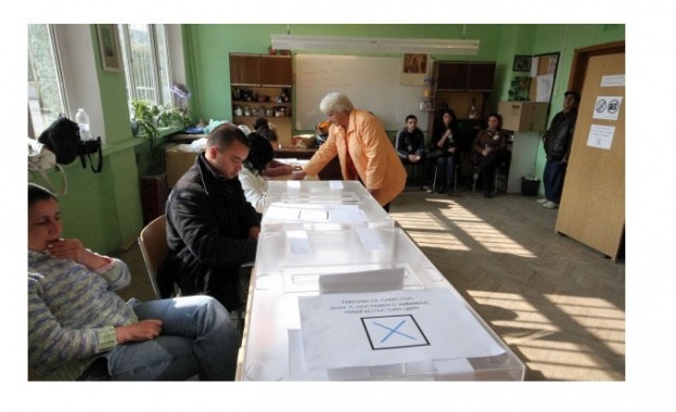 В Благоевград гласоподавателите избират кмет между Атанас Камбитов от ГЕРБ