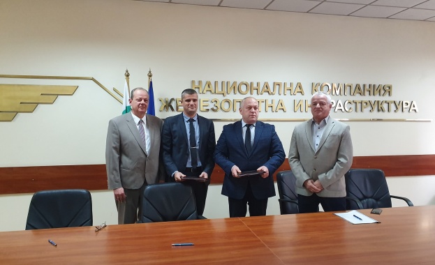 Генералният директор на Национална компания Железопътна инфраструктура инж Красимир Папукчийски