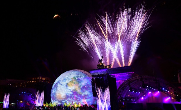 С концерт пред Бранденбургската врата в Берлин завършиха празненствата с