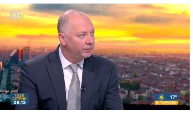 Влаковете между София и Своге редовно закъсняват твърди зрител на