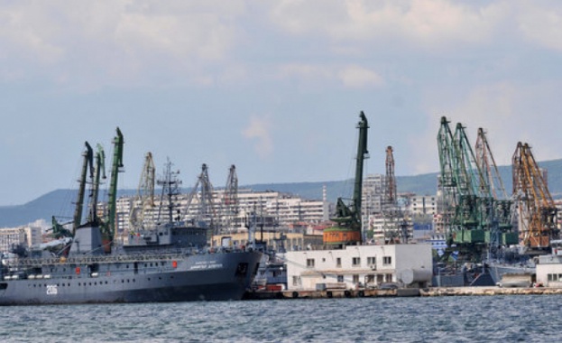 Отваряме пристанище Варна за най тежките кораби а проектът за удълбочаването