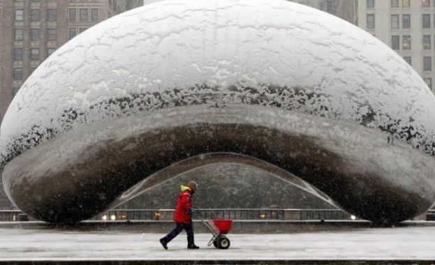 Арктически фронт донесе зимата в централните южните и източните части
