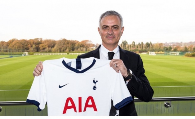 Жозе Моуриньо подписа договор като мениджър на Тотнъм съобщи Франс