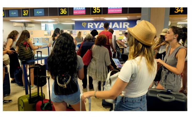 Испански съд днес постанови че политиката на нискотарифна авиокомпания Райънер