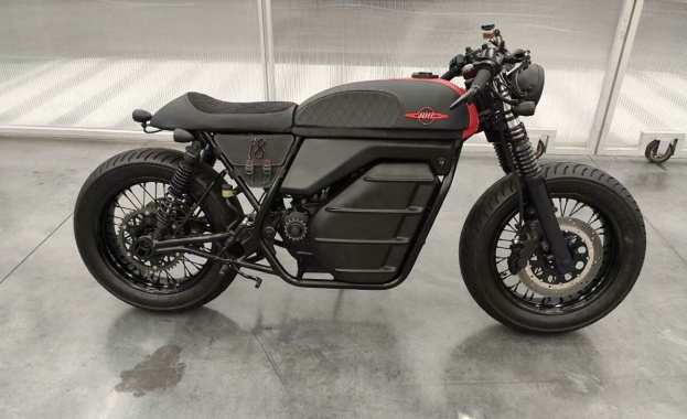 Ростех показа снимки на новия електрически мотоциклет на концерна Калашников