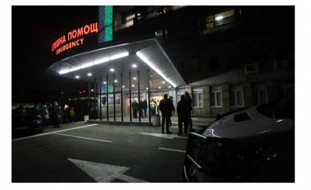 Голям пожар избухна в Пирогов около 4 ч сутринта в