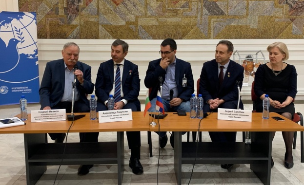 Третият научно технически форум laquo Дни на космоса и авиацията raquo бе организиран